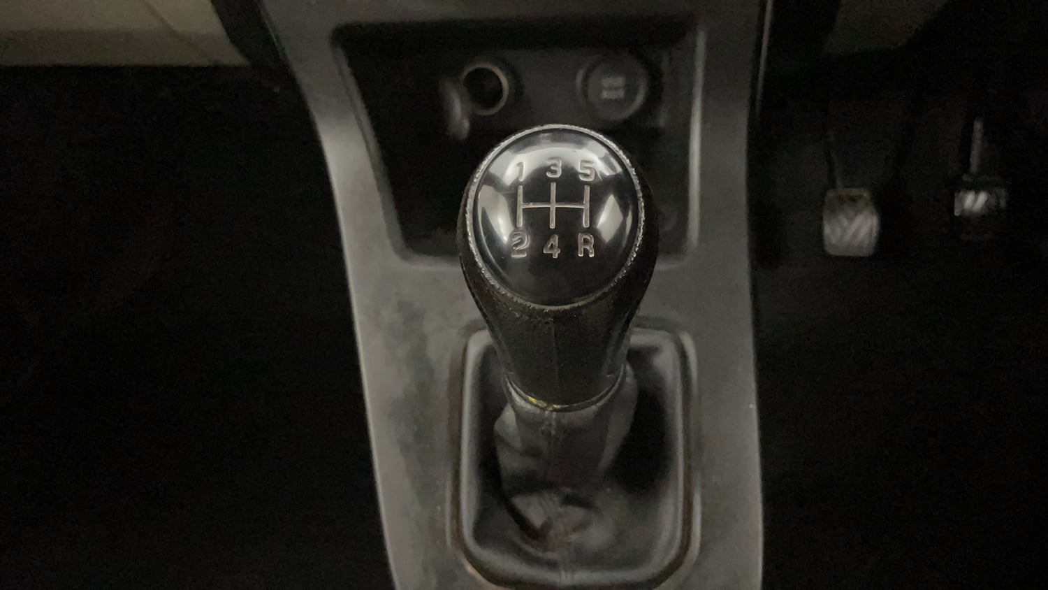 Used 2022 Maruti Suzuki Wagon R ZXI 1.2 Petrol Manual interior GEAR  KNOB VIEW