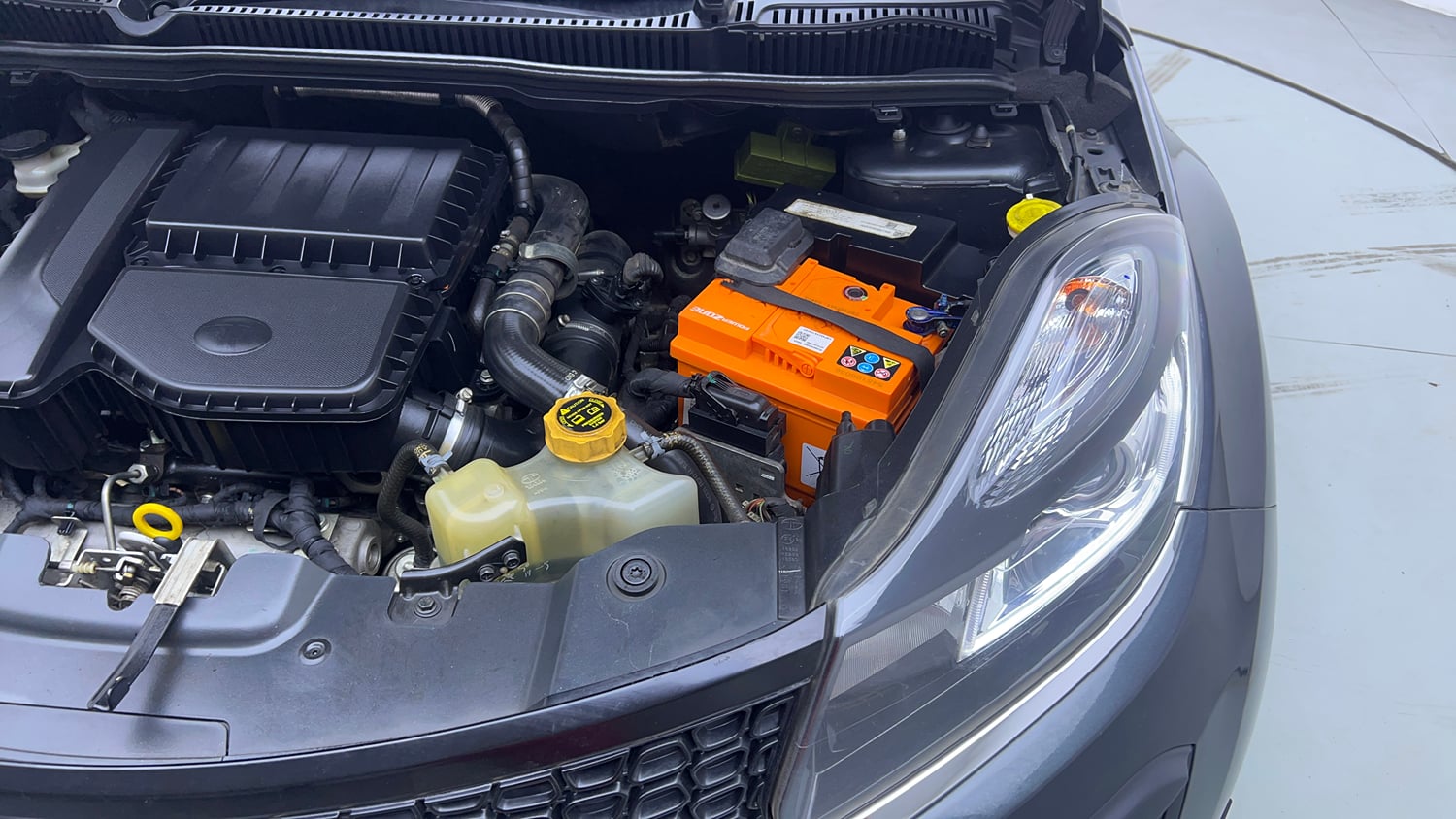 Used 2018 Tata Nexon XZA Plus Diesel Diesel Automatic engine ENGINE LEFT SIDE VIEW