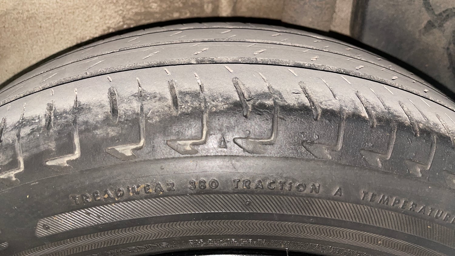 Used 2022 Maruti Suzuki Ignis Zeta 1.2 MT Petrol Manual tyres LEFT REAR TYRE TREAD VIEW
