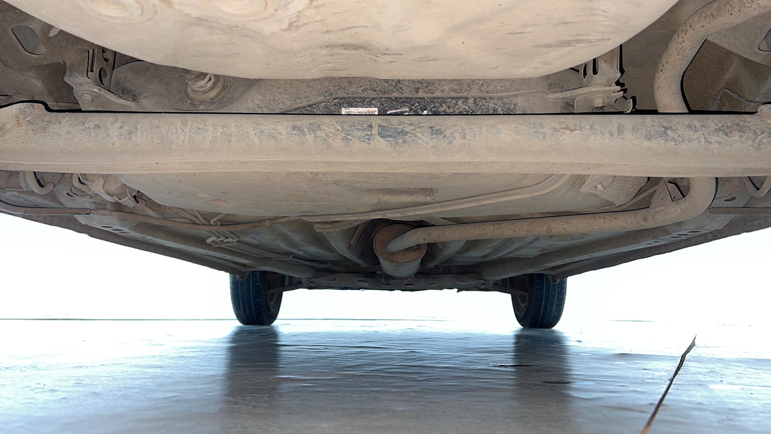 Used 2019 Maruti Suzuki Wagon R ZXi 1.2 Petrol Manual extra REAR UNDERBODY VIEW (TAKEN FROM REAR)