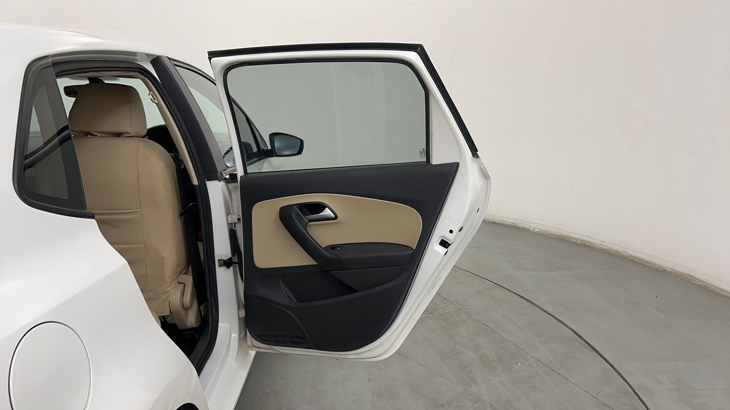 Used 2016 Volkswagen Polo Highline1.2L (P) Petrol Manual interior RIGHT REAR DOOR OPEN VIEW