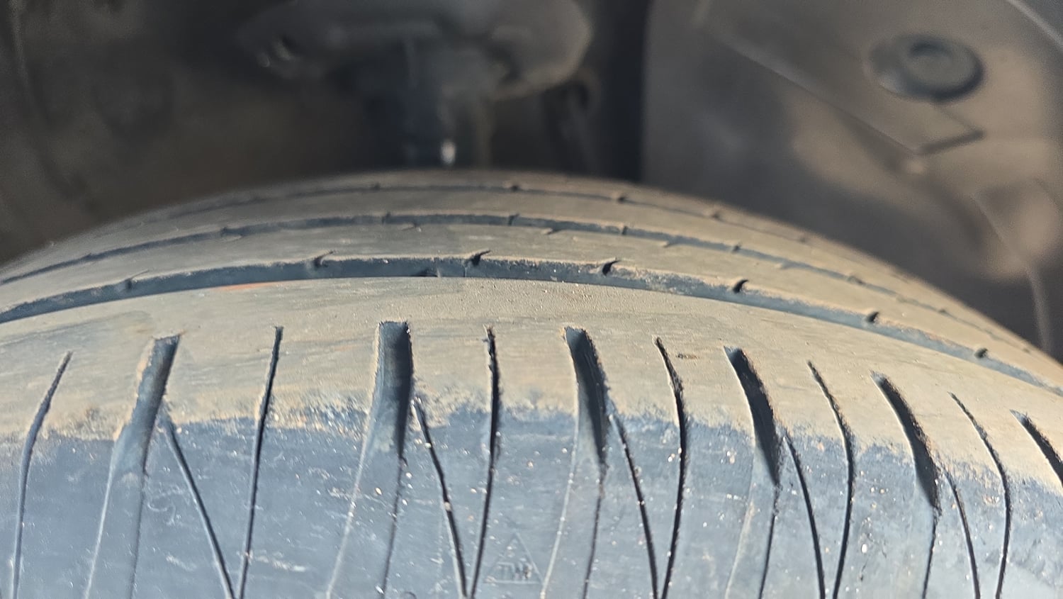 Used 2022 Kia Sonet HTK Plus 1.2 Petrol Manual tyres RIGHT FRONT TYRE TREAD VIEW