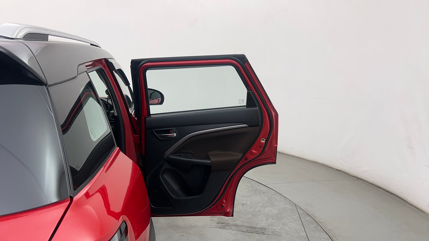 Used 2023 Maruti Suzuki Brezza Zxi Dual Tone Petrol Manual interior RIGHT REAR DOOR OPEN VIEW
