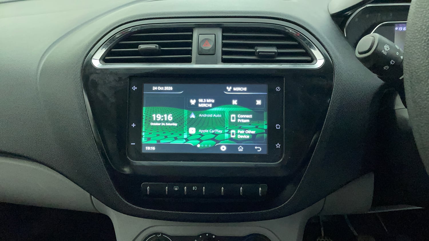 Used 2020 Tata Tiago Revotron XZ Petrol Manual interior MUSIC SYSTEM & AC CONTROL VIEW
