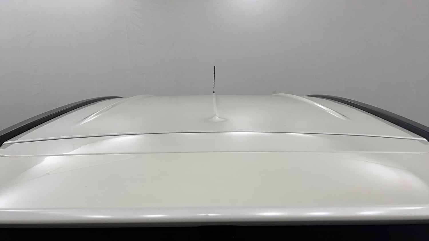 Used 2018 Mahindra KUV100 NXT K8 D 6 STR Diesel Manual exterior EXTERIOR ROOF VIEW