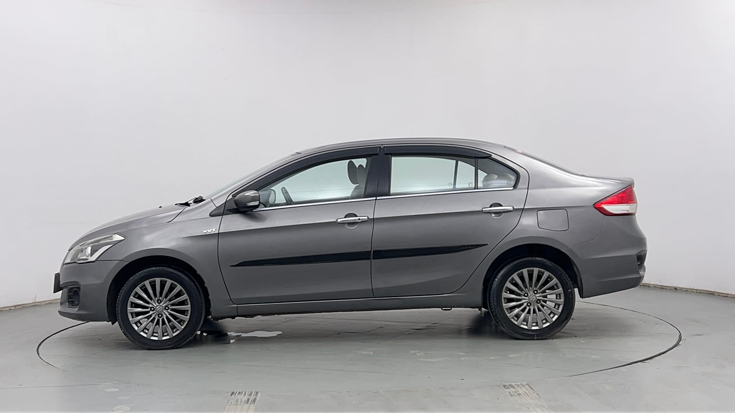 Used 2016 Maruti Suzuki Ciaz ZXi Petrol Manual exterior LEFT SIDE VIEW