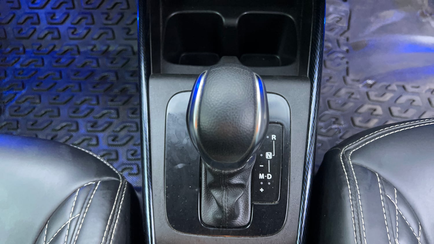 Used 2022 Maruti Suzuki Baleno Alpha AGS Petrol Automatic interior GEAR  KNOB VIEW