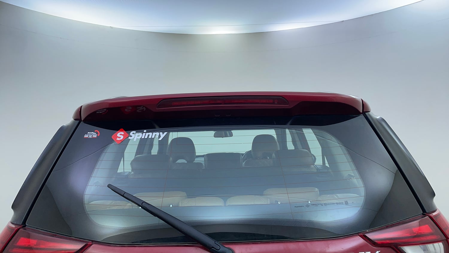 Used 2018 Mahindra XUV500 W11 Diesel Manual exterior BACK WINDSHIELD VIEW