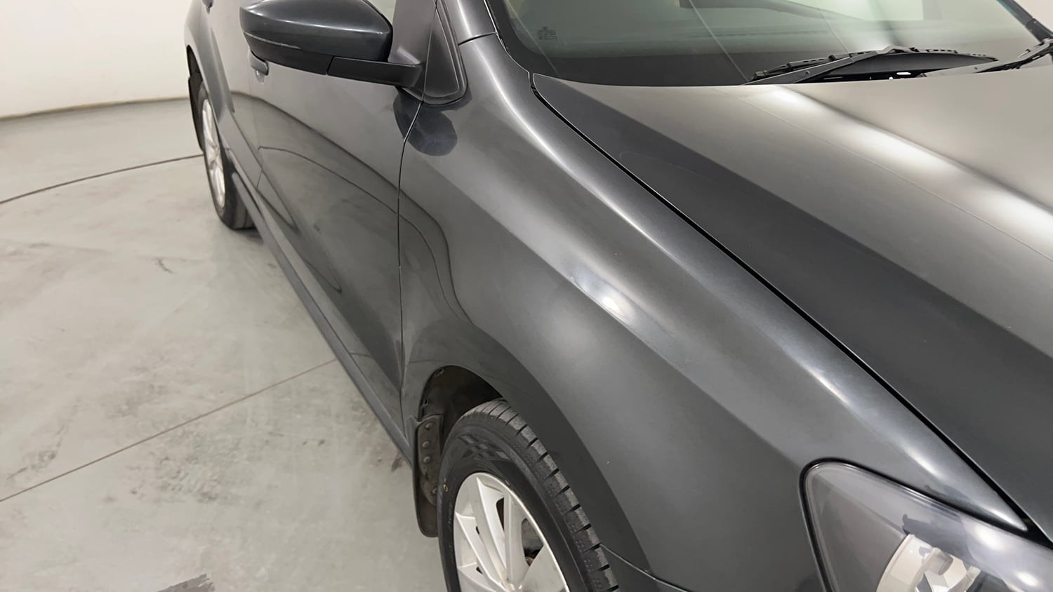 Used 2016 Volkswagen Polo Highline1.2L (P) Petrol Manual dents MINOR SCRATCH