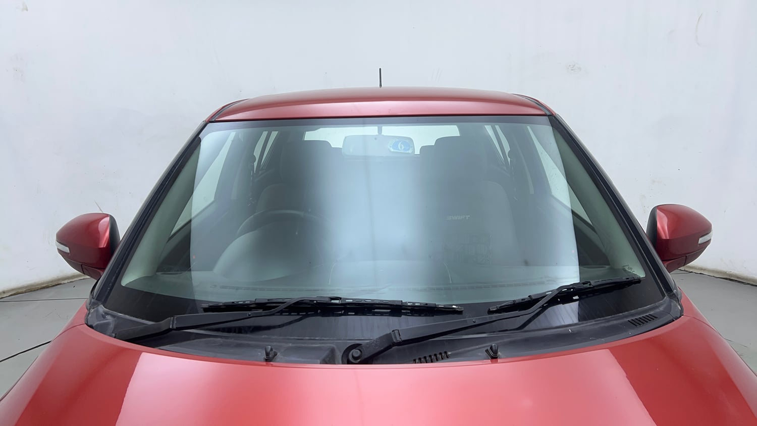 Used 2014 Maruti Suzuki Swift VXi Petrol Manual exterior FRONT WINDSHIELD VIEW