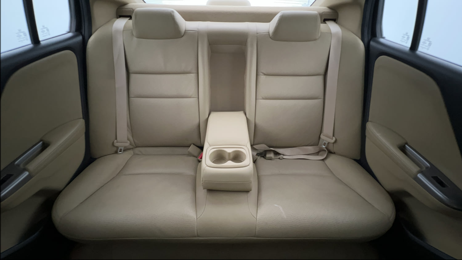 Used 2014 Honda City VX Petrol Manual interior REAR SEAT CONDITION VIEW