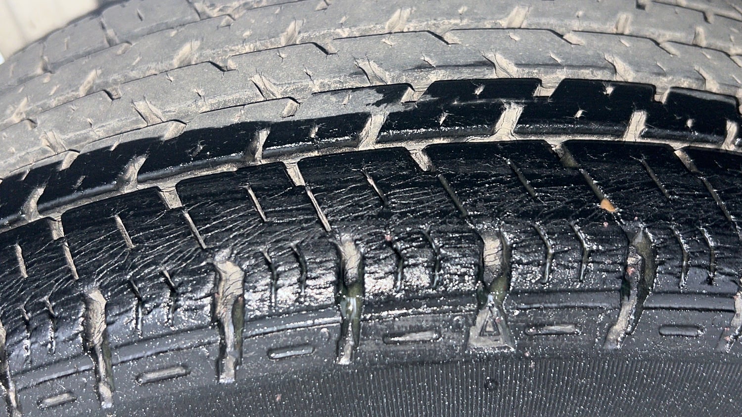 Used 2016 Maruti Suzuki Alto K10 VXi Petrol Manual tyres RIGHT REAR TYRE TREAD VIEW