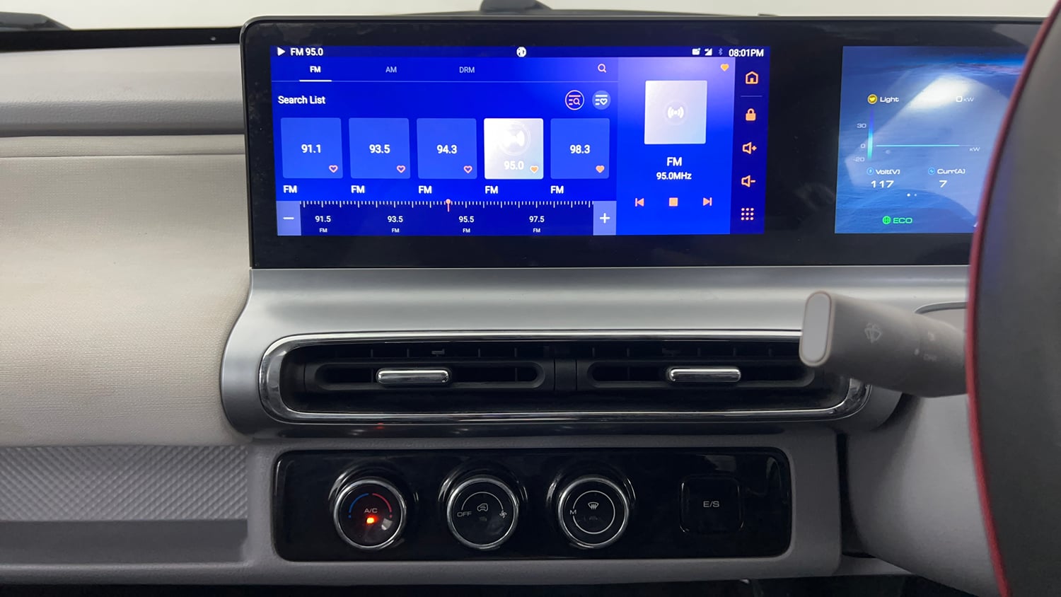 Used 2024 MG Motors Comet EV Excite Electric Automatic interior MUSIC SYSTEM & AC CONTROL VIEW