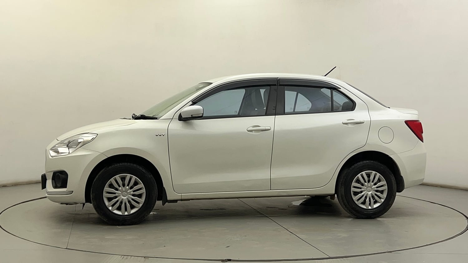 Used 2018 Maruti Suzuki Dzire VXi Petrol Manual exterior LEFT SIDE VIEW