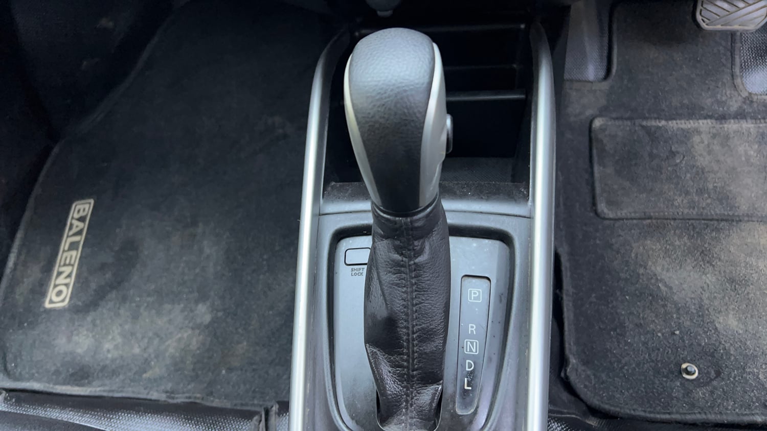 Used 2018 Maruti Suzuki Baleno Delta 1.2 AT Petrol Automatic interior GEAR  KNOB VIEW