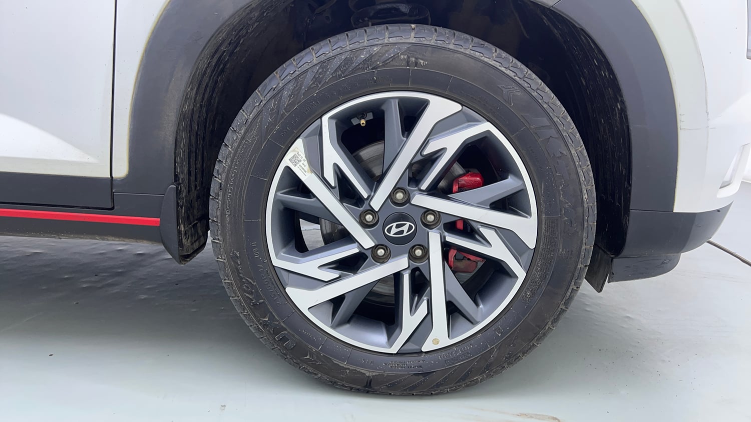 Used 2021 Hyundai Creta SX (O) 1.4 Turbo 7 DCT Petrol Automatic tyres RIGHT FRONT TYRE RIM VIEW