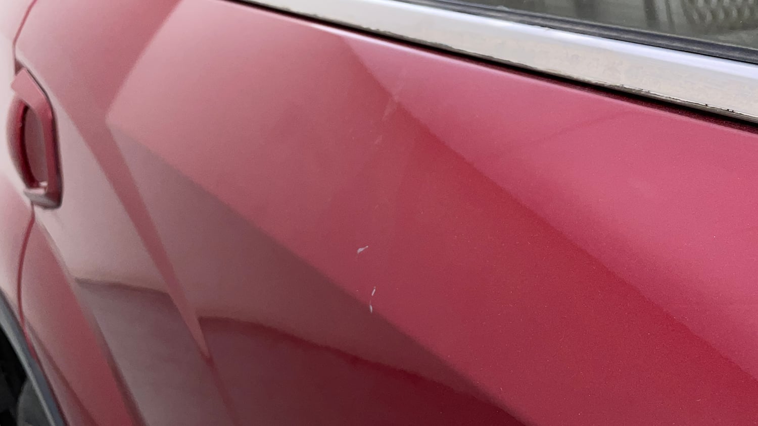 Used 2018 Mahindra XUV500 W11 Diesel Manual dents MINOR SCRATCH