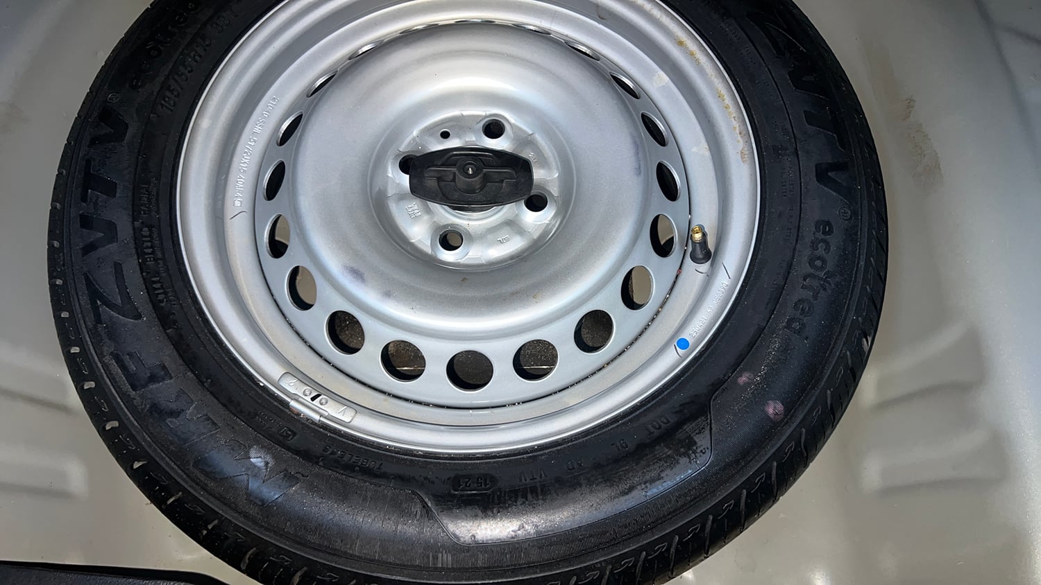 Used 2021 Maruti Suzuki Baleno Sigma Petrol Manual tyres SPARE TYRE VIEW