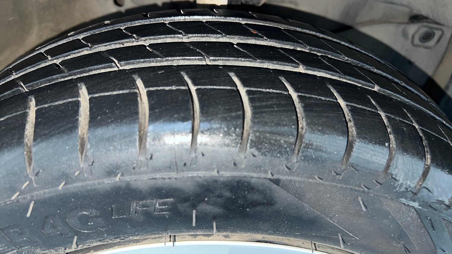 Used 2013 Honda Amaze 1.2 S i-VTEC Petrol Manual tyres RIGHT FRONT TYRE TREAD VIEW