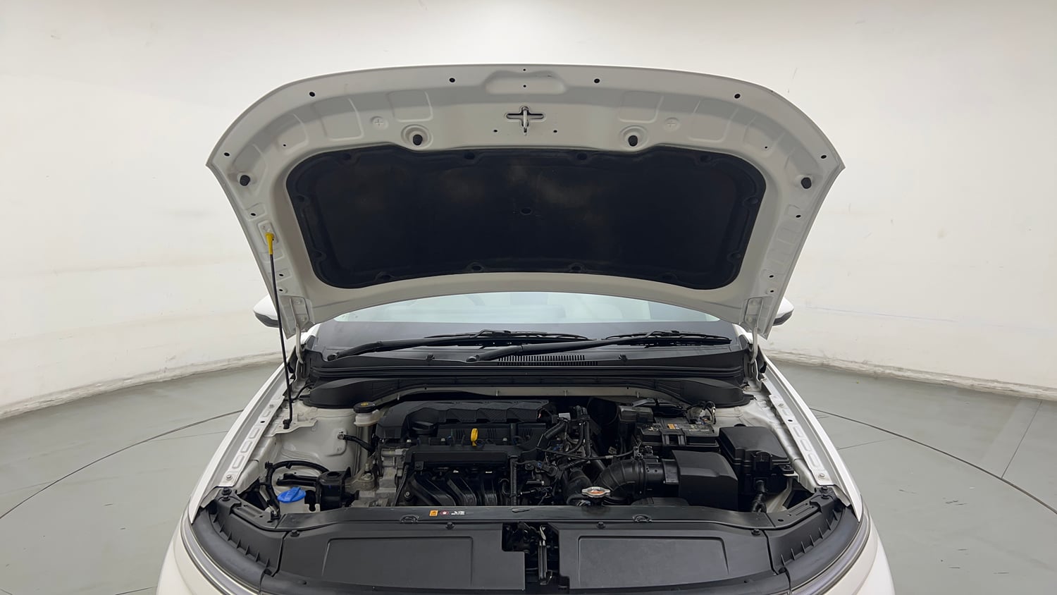 Used 2024 Hyundai Verna SX 1.5 Petrol MT Petrol Manual engine ENGINE & BONNET OPEN FRONT VIEW