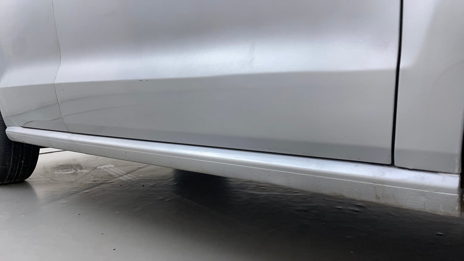 Used 2013 Volkswagen Polo Comfortline 1.2L (P) Petrol Manual dents MINOR SCRATCH