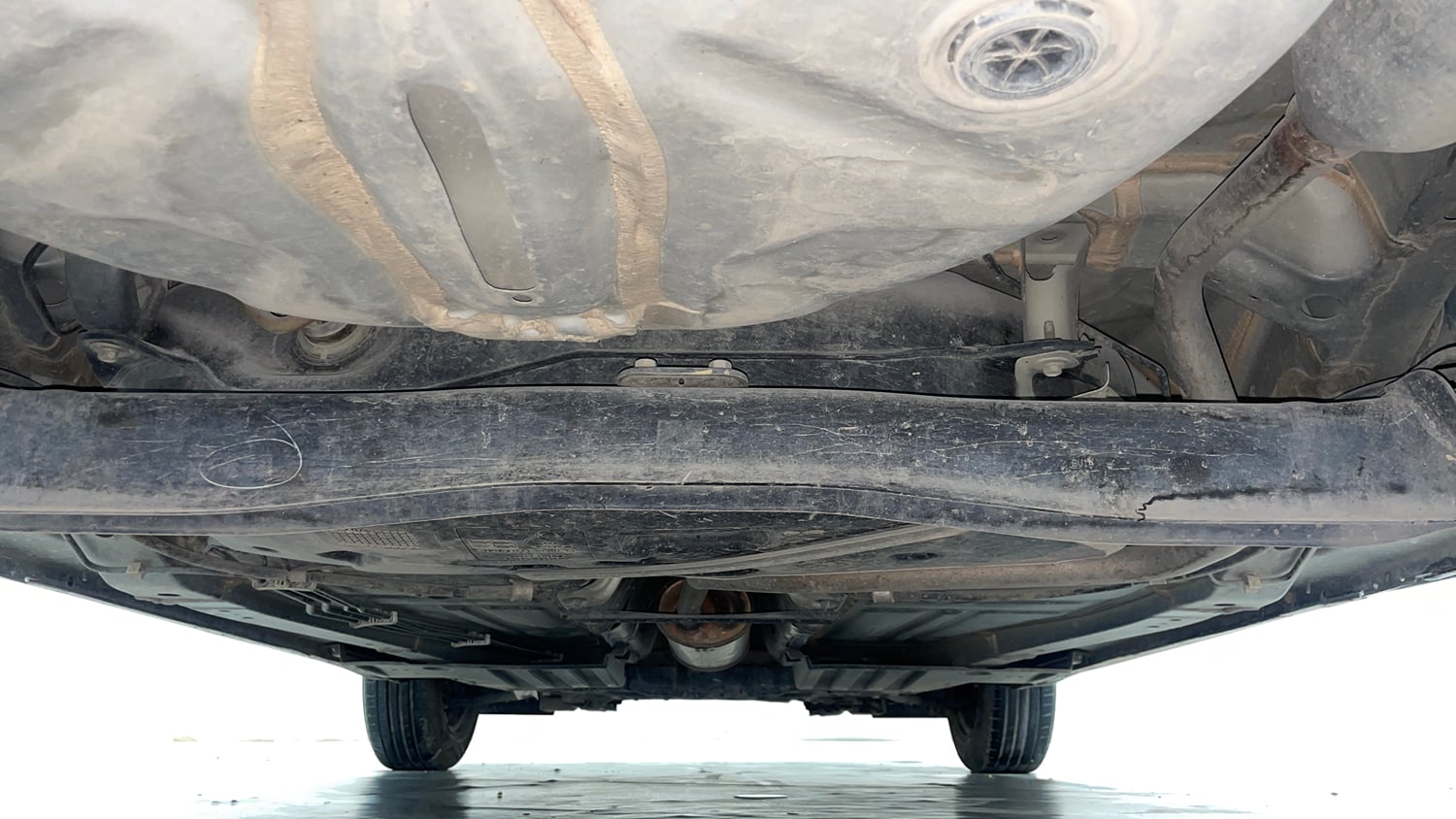 Used 2022 Toyota Glanza S Petrol Manual extra REAR UNDERBODY VIEW (TAKEN FROM REAR)