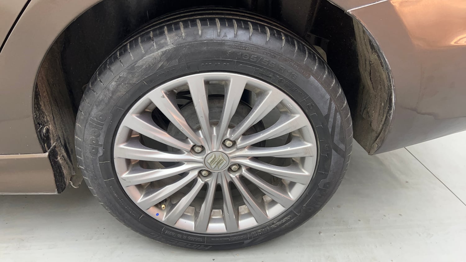 Used 2018 Maruti Suzuki Ciaz S 1.4 MT Petrol Manual tyres LEFT REAR TYRE RIM VIEW