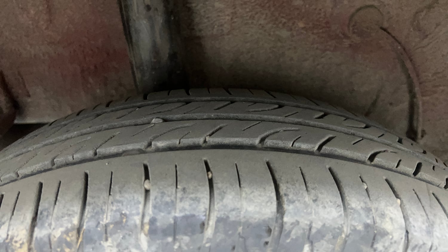 Used 2017 Maruti Suzuki Celerio ZXI (O) AMT Petrol Automatic tyres RIGHT REAR TYRE TREAD VIEW