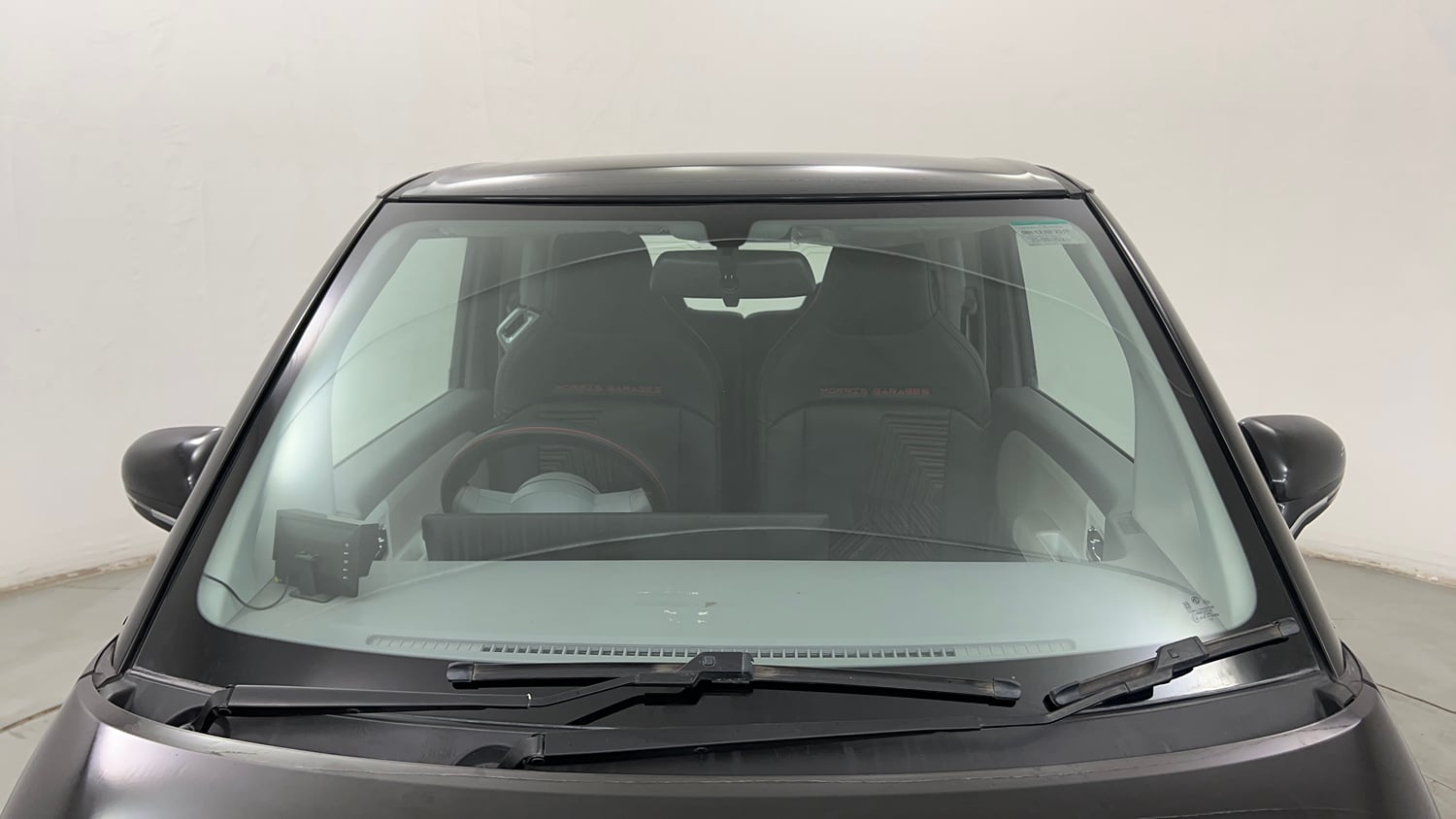 Used 2024 MG Motors Comet EV Excite Electric Automatic exterior FRONT WINDSHIELD VIEW