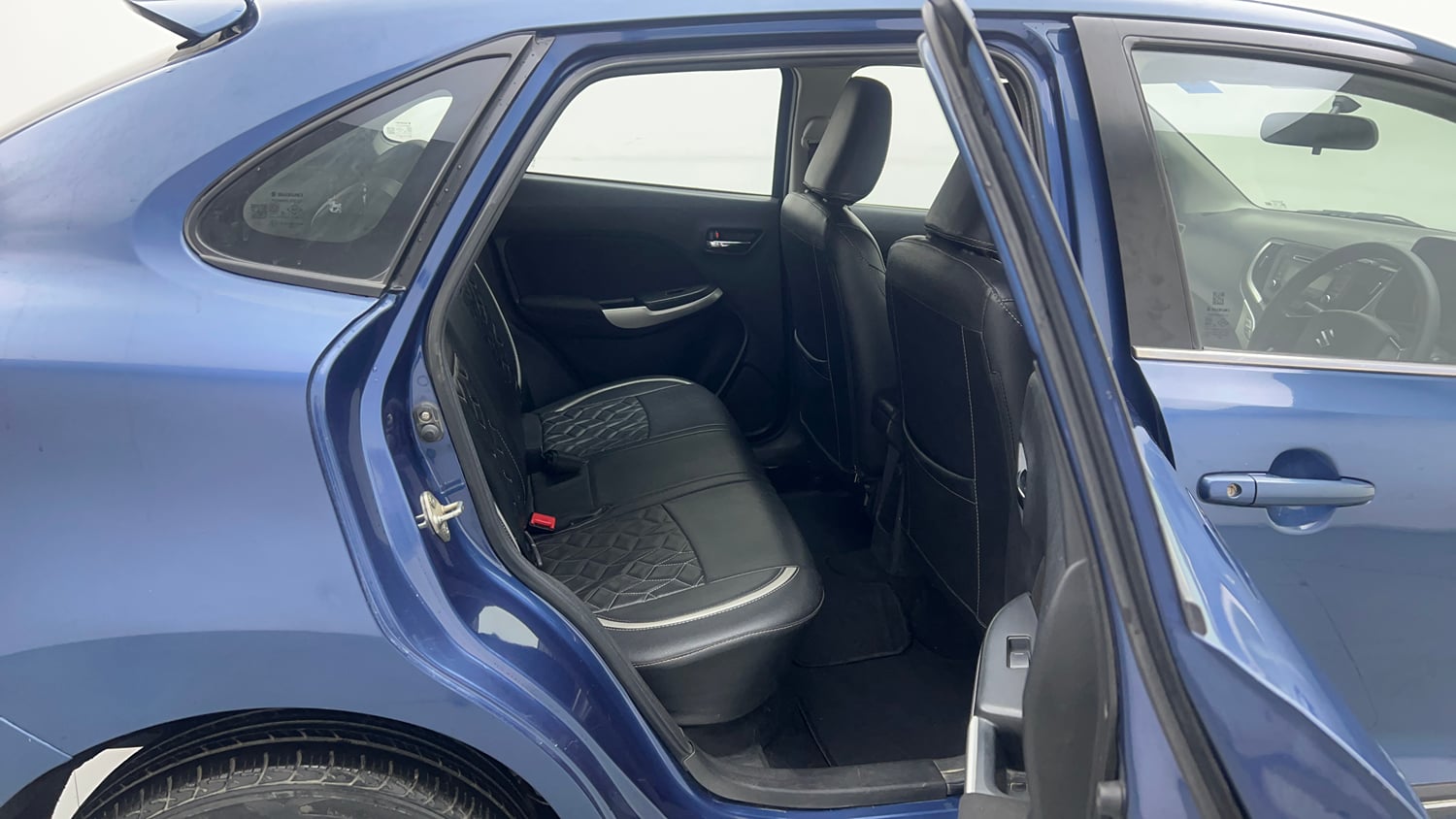Used 2017 Maruti Suzuki Baleno Delta 1.2 Petrol Manual interior RIGHT SIDE REAR DOOR CABIN VIEW