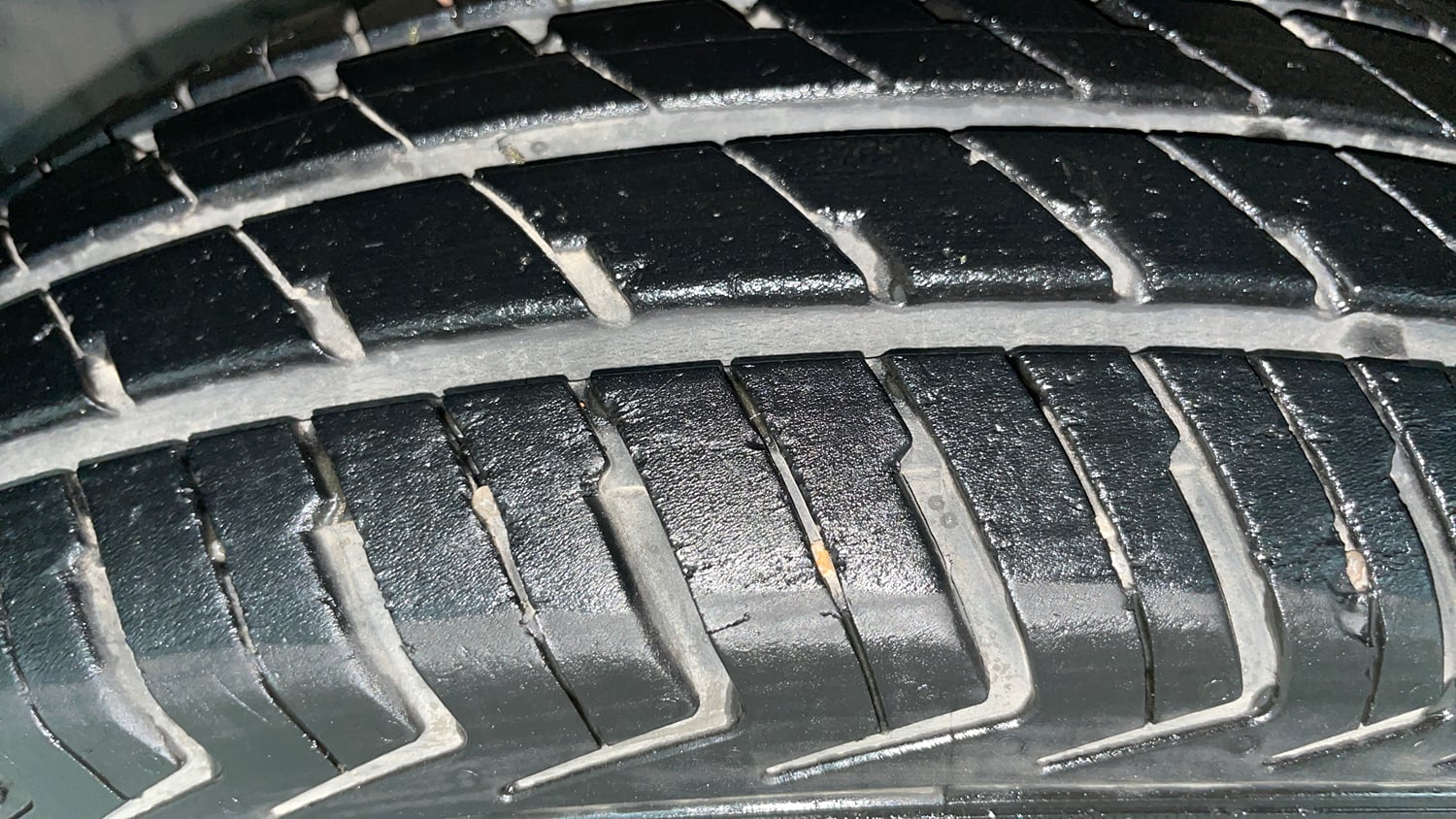 Used 2023 Maruti Suzuki Alto K10 LXi Petrol Manual tyres LEFT FRONT TYRE TREAD VIEW