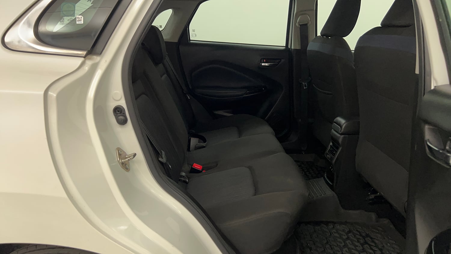 Used 2022 Maruti Suzuki Baleno Alpha AGS Petrol Automatic interior RIGHT SIDE REAR DOOR CABIN VIEW
