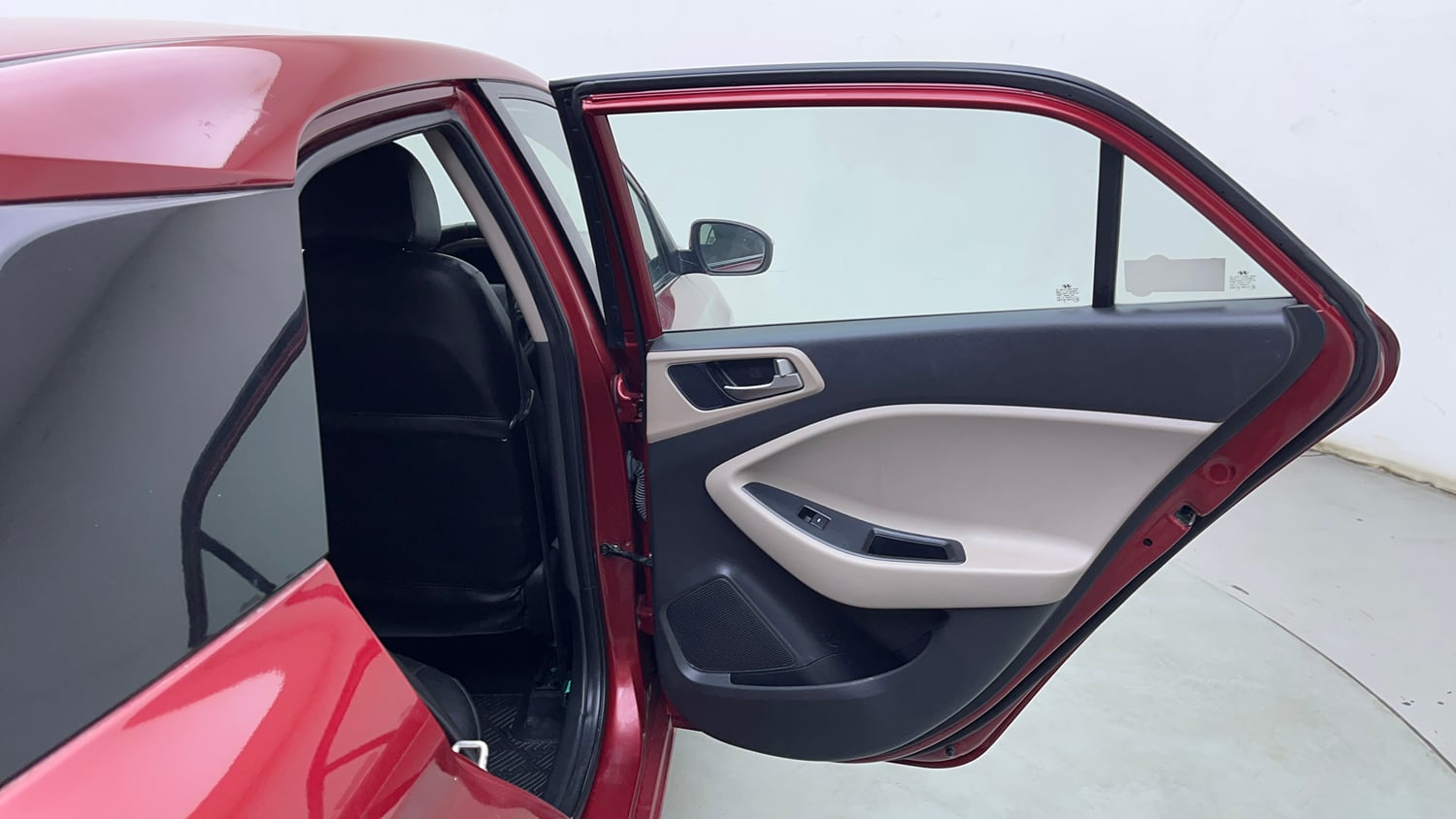 Used 2019 Hyundai Elite i20 Sportz Plus 1.2 Petrol Manual interior RIGHT REAR DOOR OPEN VIEW