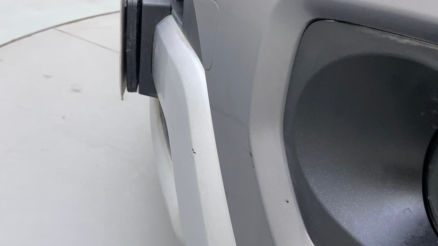 Used 2024 Maruti Suzuki Ignis Zeta 1.2 AMT Petrol Automatic dents MINOR SCRATCH
