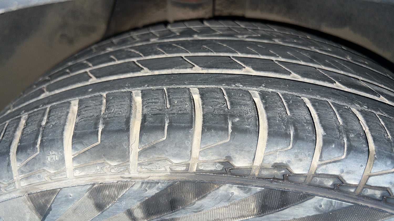 Used 2017 Hyundai Creta 1.6 SX Plus AT Petrol Petrol Automatic tyres RIGHT REAR TYRE TREAD VIEW