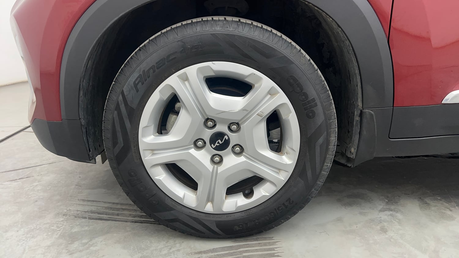Used 2022 Kia Sonet HTK Plus 1.2 Petrol Manual tyres LEFT FRONT TYRE RIM VIEW