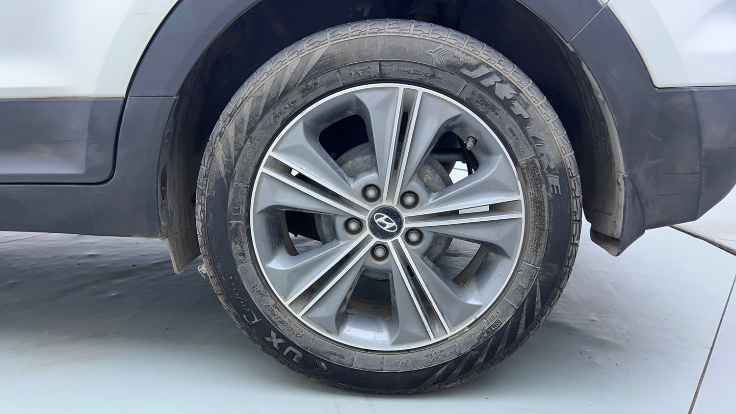 Used 2017 Hyundai Creta 1.6 SX Plus AT Petrol Petrol Automatic tyres LEFT REAR TYRE RIM VIEW