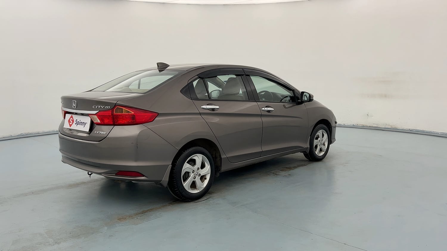 Used 2014 Honda City VX Petrol Manual exterior RIGHT REAR CORNER VIEW