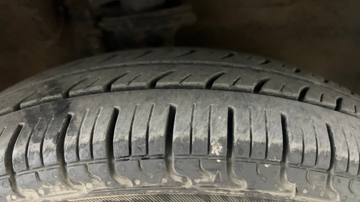 Used 2014 Maruti Suzuki Alto 800 Lxi CNG Cng Manual tyres RIGHT FRONT TYRE TREAD VIEW