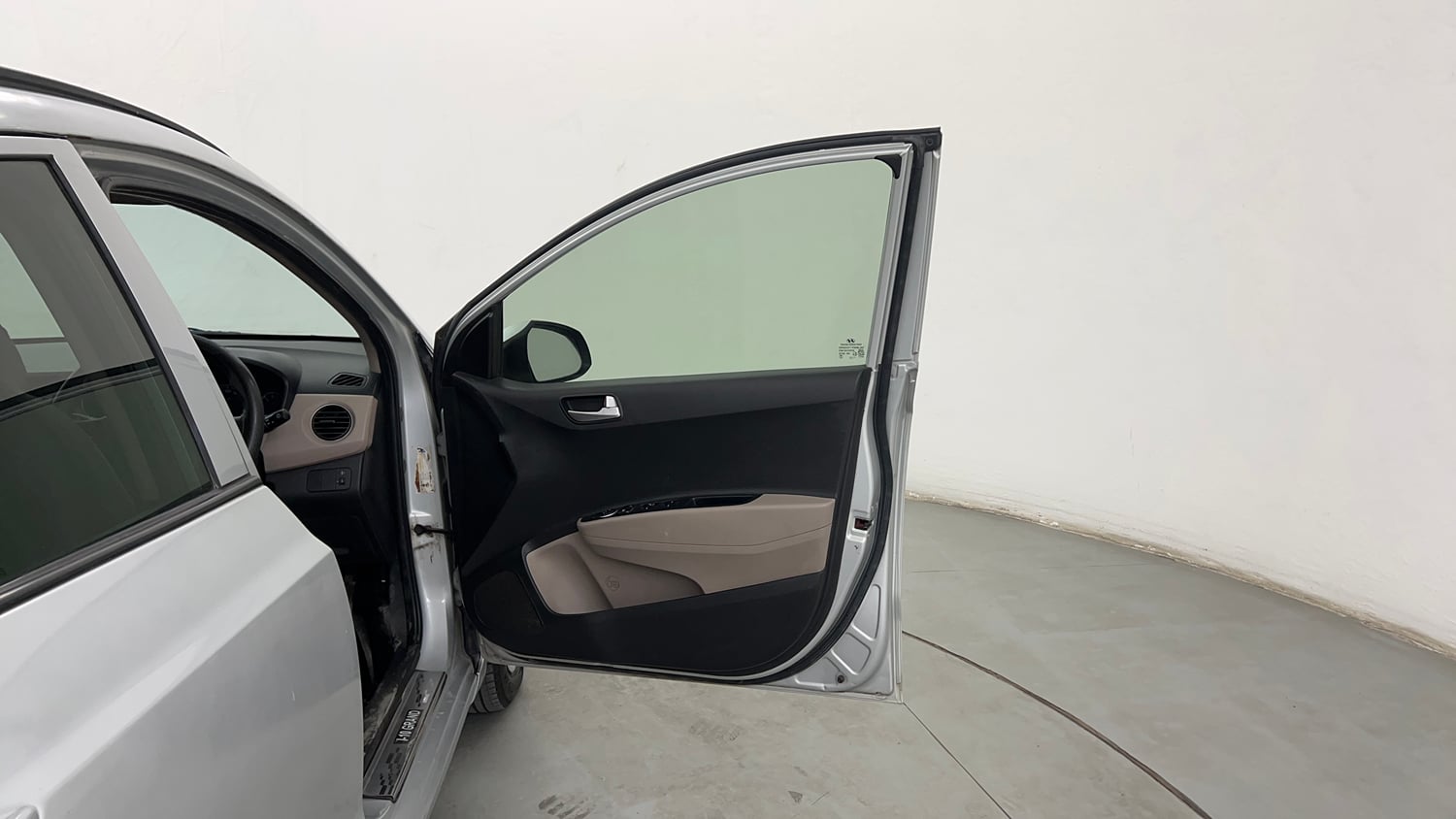 Used 2016 Hyundai Grand i10 Sportz 1.2 Kappa VTVT Petrol Manual interior RIGHT FRONT DOOR OPEN VIEW