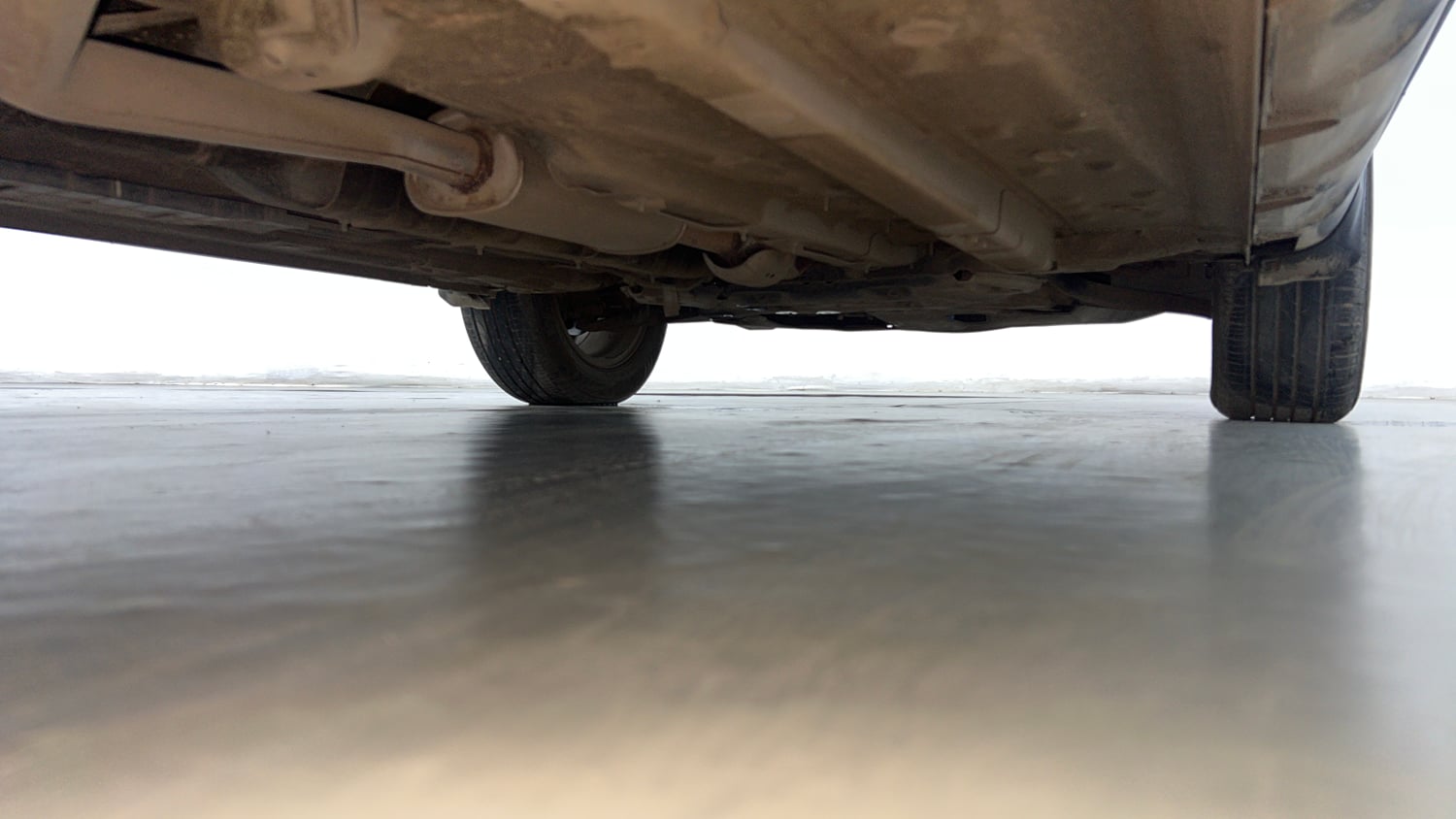 Used 2021 Hyundai Venue SX Plus 1.0 Turbo DCT Petrol Automatic extra REAR RIGHT UNDERBODY VIEW