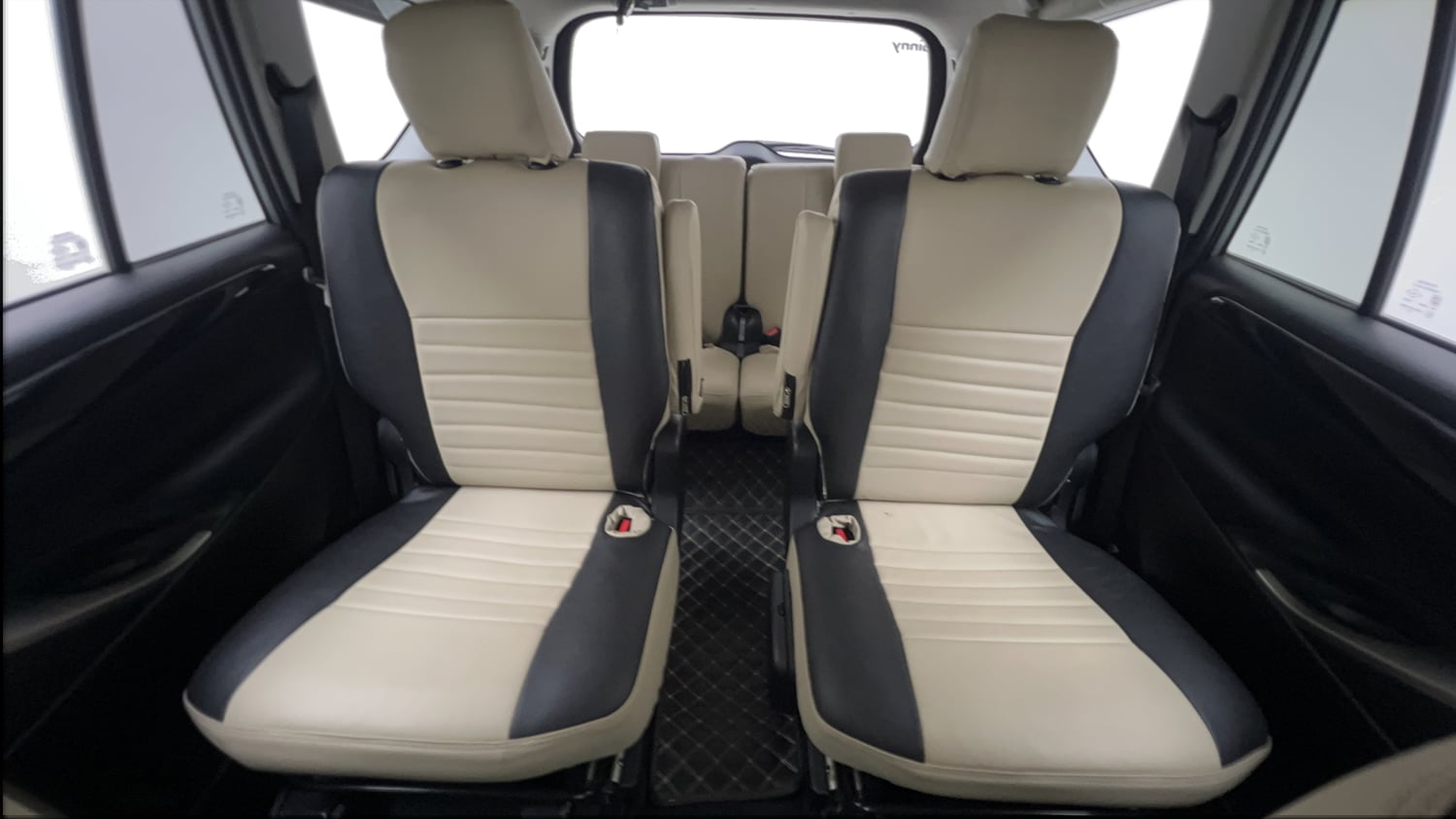 Used 2022 Toyota Innova Crysta VX 2.7 7 STR Petrol Manual interior REAR SEAT CONDITION VIEW