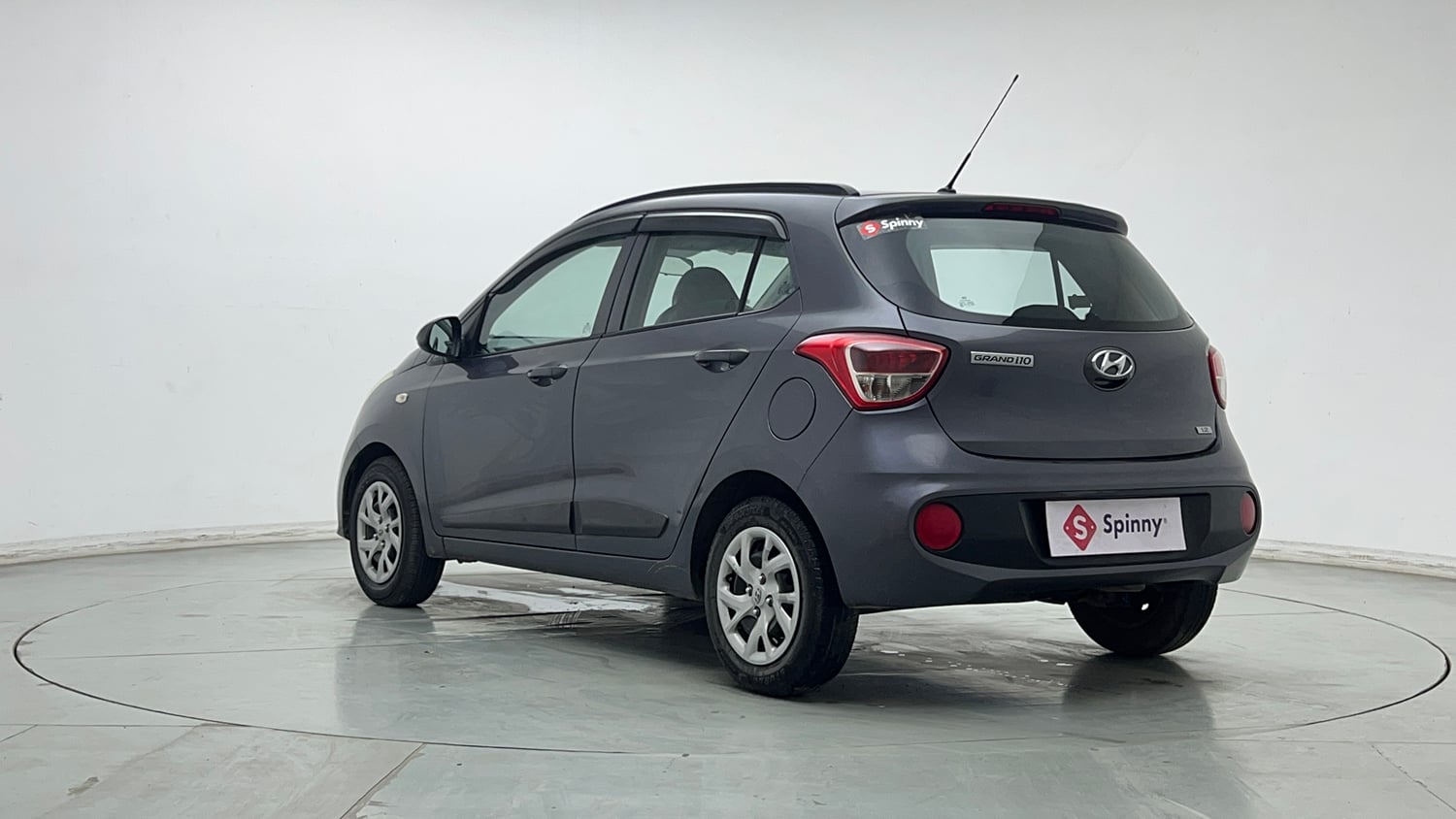 Used 2019 Hyundai Grand i10 Magna 1.2 Kappa VTVT Petrol Manual exterior LEFT REAR CORNER VIEW