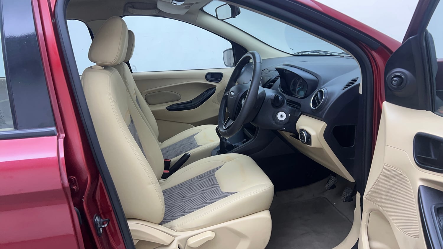 Used 2016 Ford Figo Aspire Titanium1.5 TDCi Diesel Manual interior RIGHT SIDE FRONT DOOR CABIN VIEW