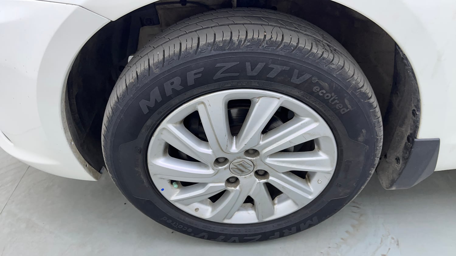 Used 2016 Maruti Suzuki Swift Dzire ZDI Diesel Manual tyres LEFT FRONT TYRE RIM VIEW