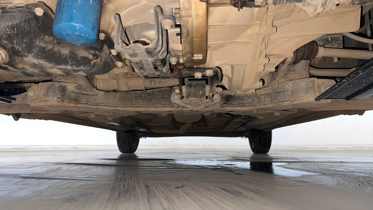 Used 2019 Hyundai Grand i10 Magna 1.2 Kappa VTVT Petrol Manual extra FRONT LEFT UNDERBODY VIEW