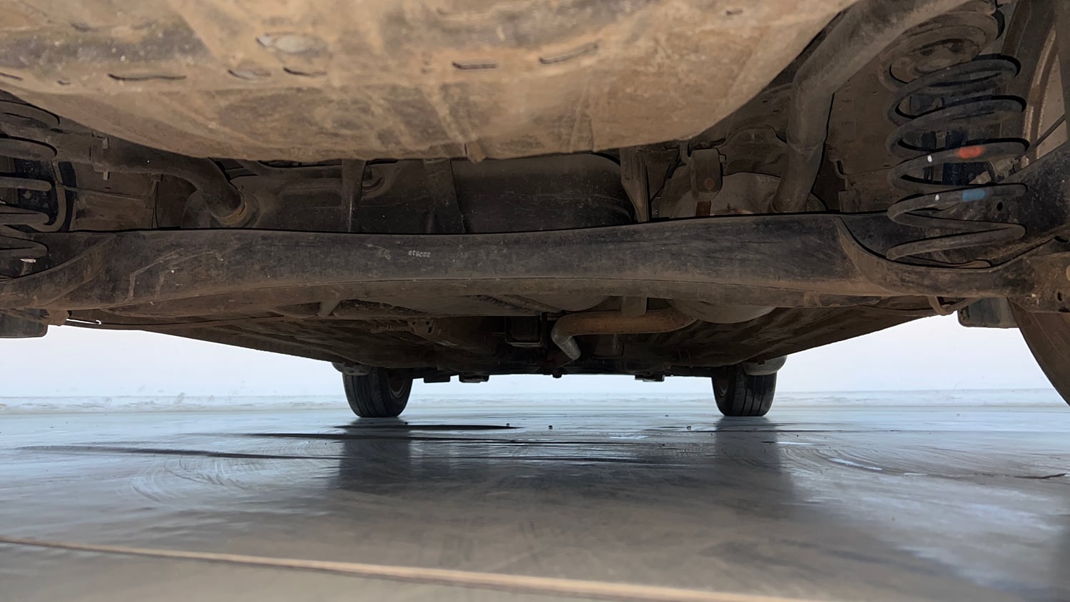 Used 2018 Honda Amaze 1.2 V MT Petrol Petrol Manual extra REAR UNDERBODY VIEW (TAKEN FROM REAR)