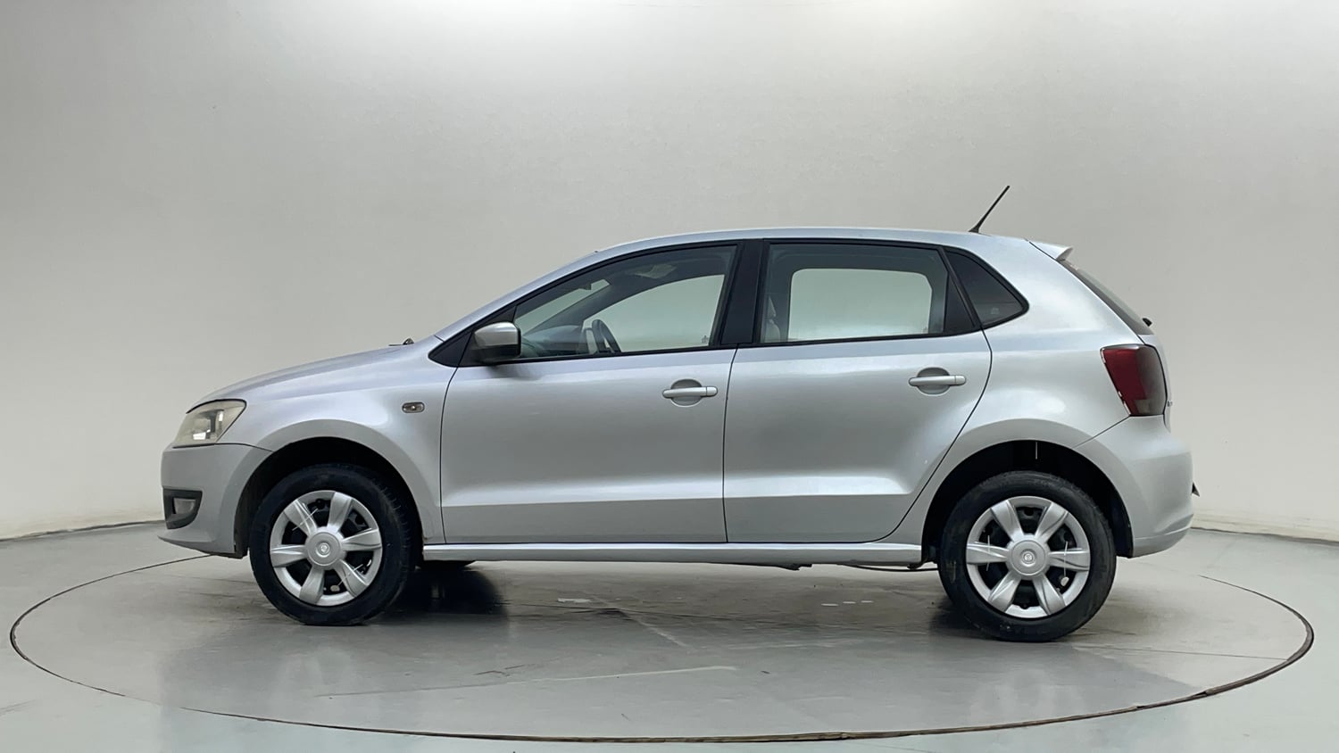 Used 2013 Volkswagen Polo Comfortline 1.2L (P) Petrol Manual exterior LEFT SIDE VIEW