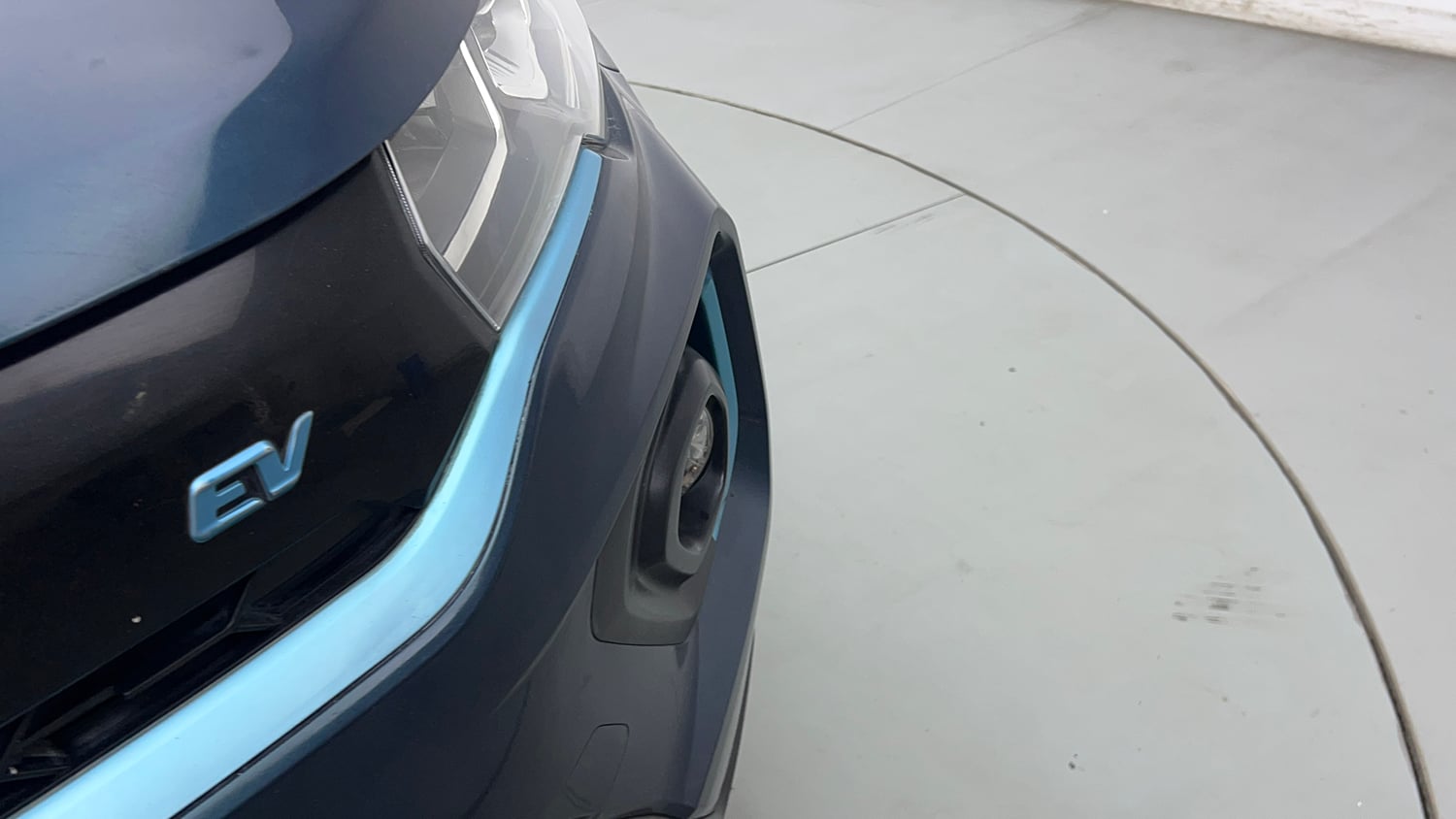 Used 2021 Tata Nexon EV XZ Plus Electric Automatic dents MINOR DENT