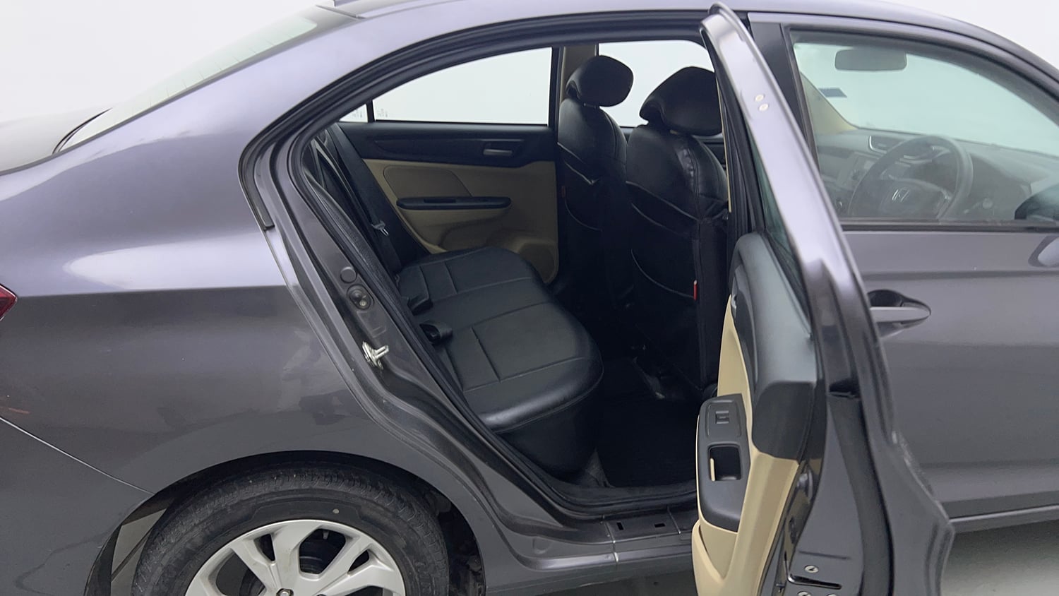 Used 2018 Honda Amaze 1.2 V MT Petrol Petrol Manual interior RIGHT SIDE REAR DOOR CABIN VIEW